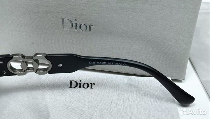 Солнцезащитные очки Dior