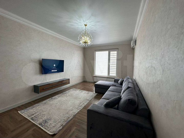 2-к. квартира, 80 м², 5/19 эт.
