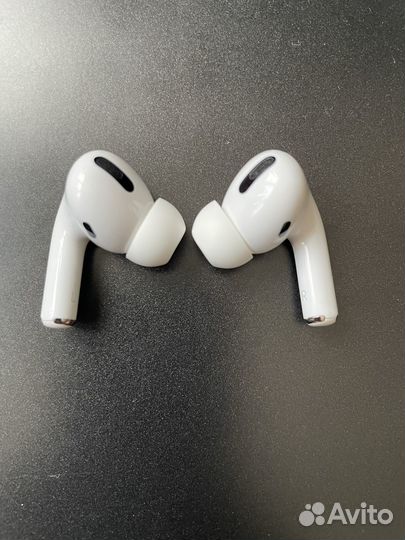 Беспроводные наушники Apple airpods pro