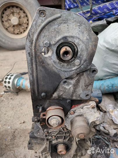 Двигатель F9Q