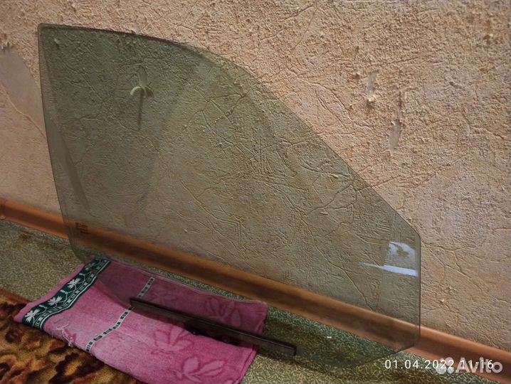 Переднее правое стекло для LADA Priora