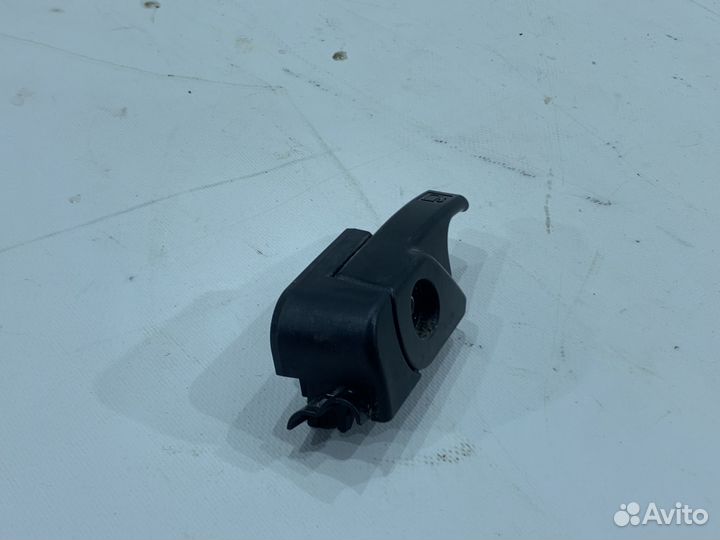 Ручка открывания лючка бензобака Mitsubishi