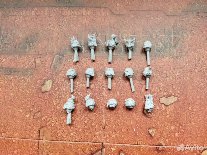 Warhammer - Кастомные шлемы хсм 15 шт