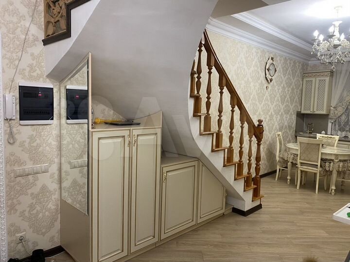 2-к. квартира, 130 м², 6/6 эт.