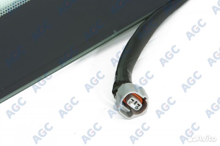AGC toyota landcruiser J200 2008- стекло ветровое зеленое/голубая полоса -С обогревом зоны дворников