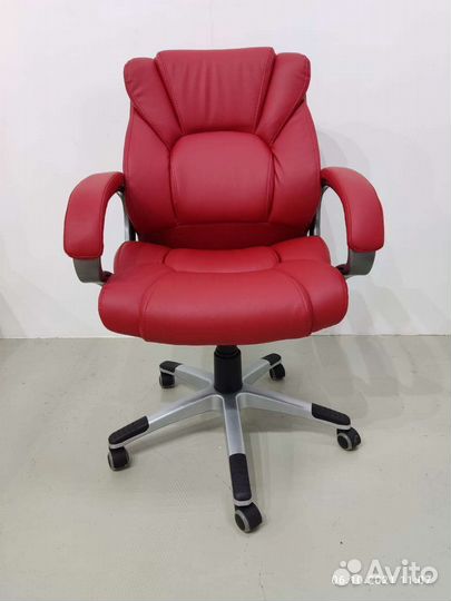 Офисное кресло