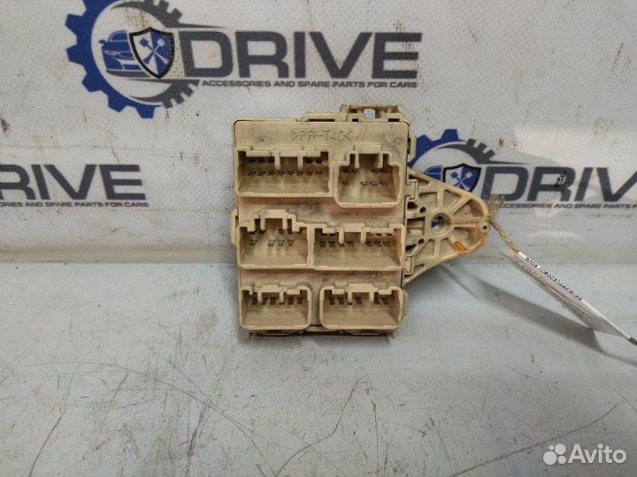 Блок предохранителей Toyota Ipsum SXM115 3S-FE