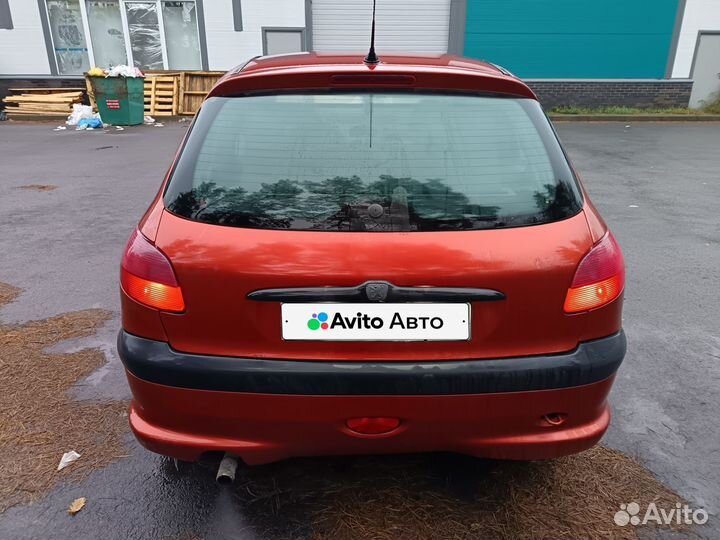 Peugeot 206 1.6 МТ, 2001, 210 949 км