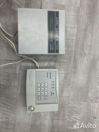 Придается Сигнализация приток