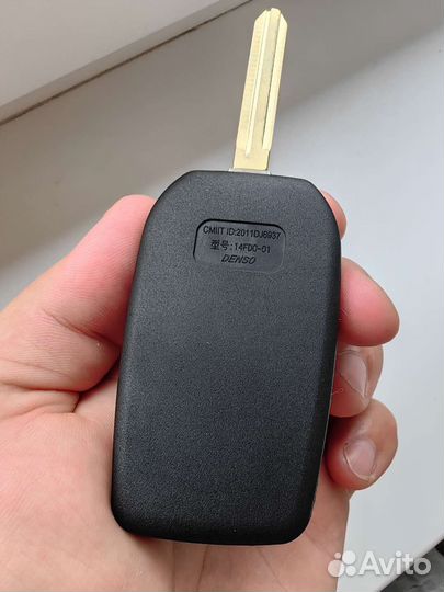 Выкидной ключ toyota