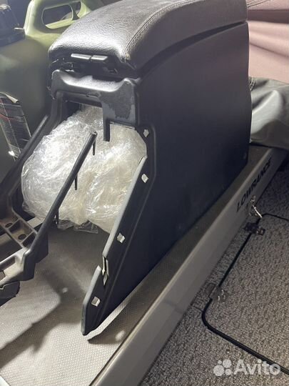 Подлокотник на g-class w463