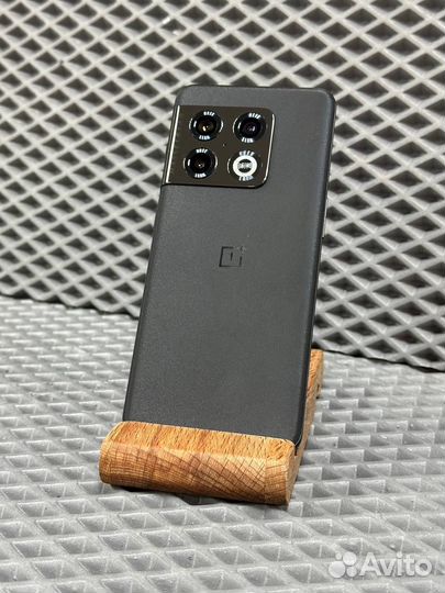 OnePlus 10 pro, 8/128 ГБ