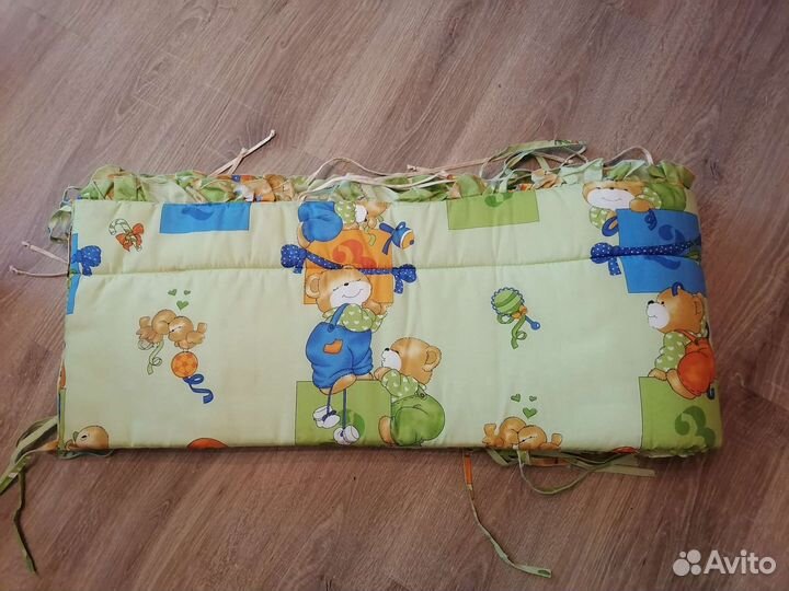 Бортики в кроватку, одеяло, постельное белье