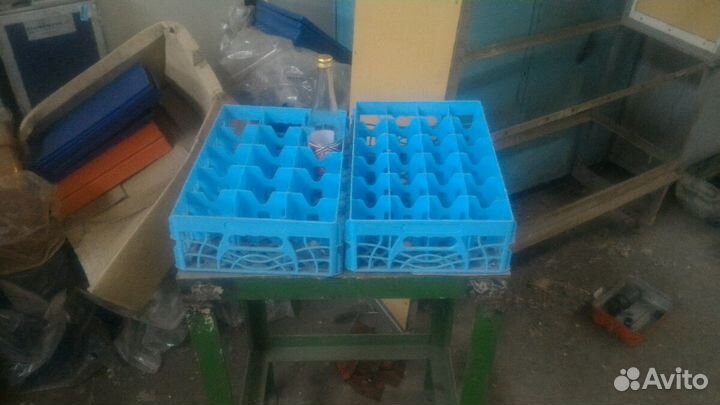 Пластиковые ящики для рассады, бутылок