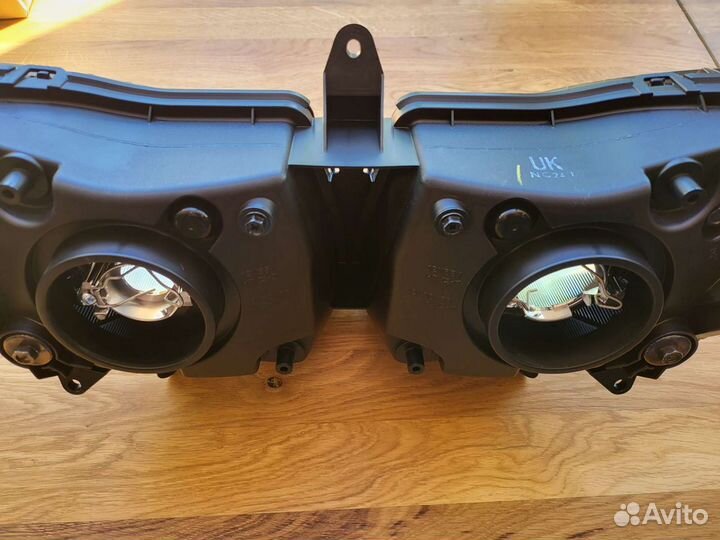 Фара мотоциклов Yamaha FZ6 FZ8 5VX8431000