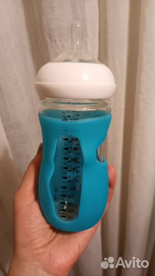 Бесплатно Стеклянная бутылочка avent