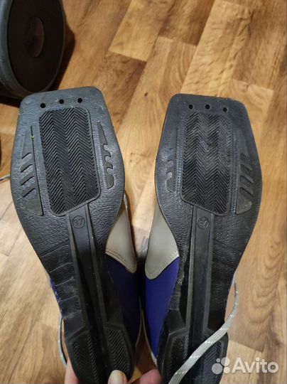 Лыжные ботинки классические