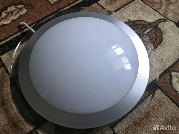 Светильник потолочный