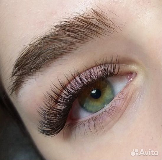 Наращивание ресниц и услуги бровиста