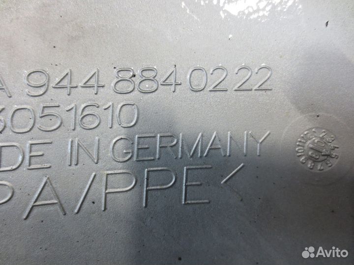 Дефлектор кабины левый Mercedes-Benz A9448840222