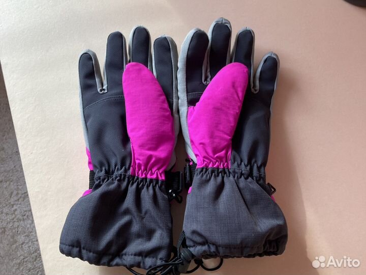 Горнолыжные перчатки женские