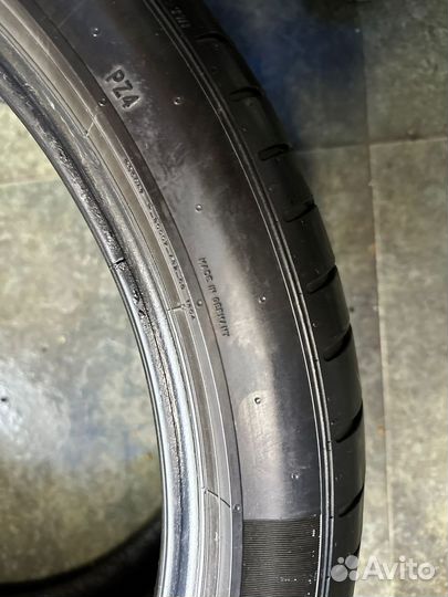 Pirelli P Zero PZ4 275/35 R20