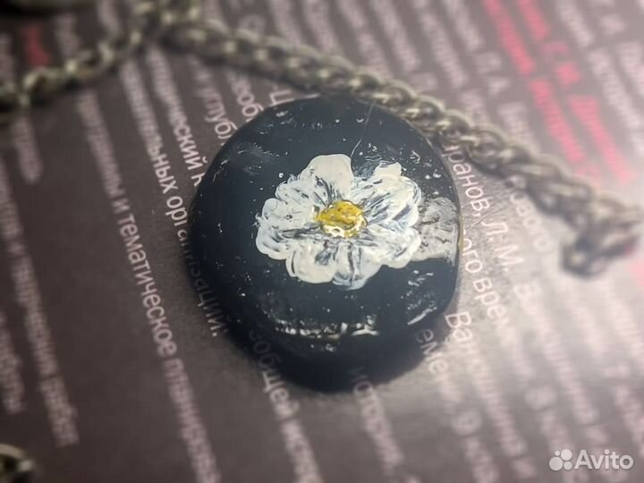 Значок (ромашка) ручной работы