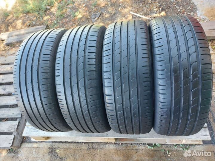 Kumho Ecsta HS51 205/55 R16