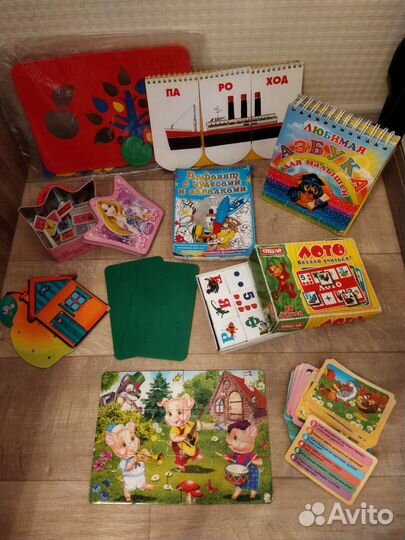 Пакет из 10 развивающих игрушек