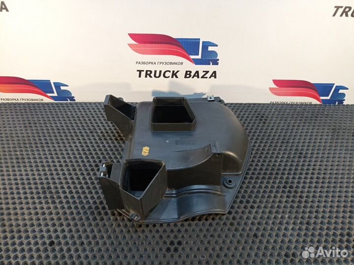 Воздуховод салона левый L