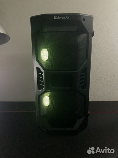 Портативная колонка defender rage с дефектом