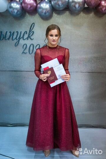 Вечернее платье