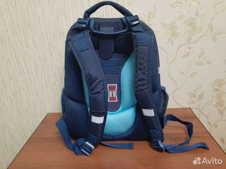 Школьный рюкзак
