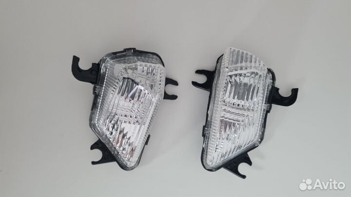 Поворотники передние Kawasaki Z1000X, 11-13