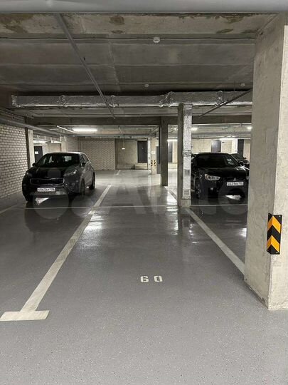 Машиноместо, 13 м²