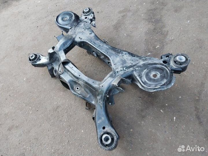 Балка подвески задняя Land Rover Discovery L462