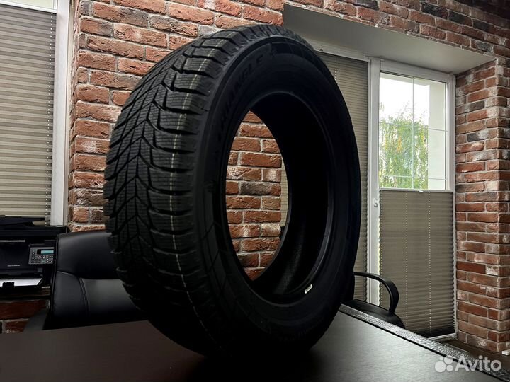 Triangle PL01 225/65 R17 106R