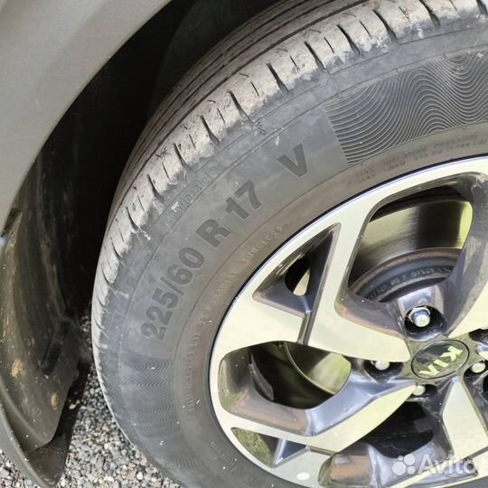 Continental ContiPremiumContact 5 225/60 R17 99V