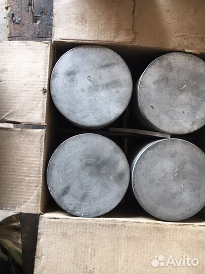 Поршня на 402 двигатель