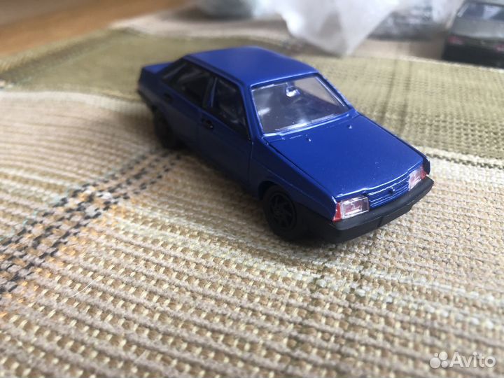 Модель автомобиля ваз 21099 металл