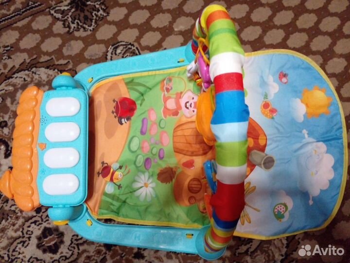 Развивающий коврик с пианино