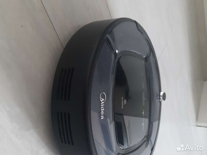 Робот пылесос Midea