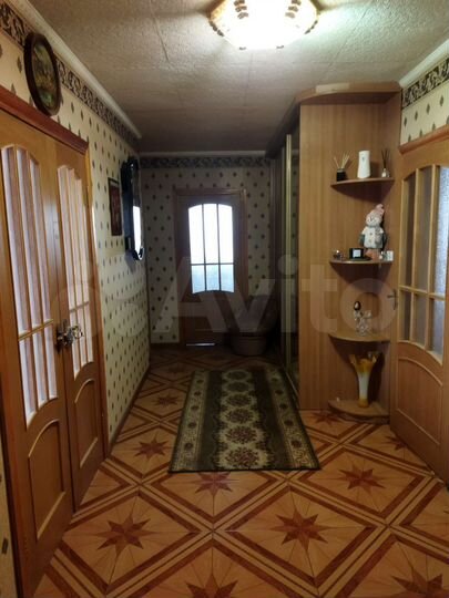 3-к. квартира, 83 м², 3/6 эт.