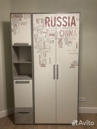 Продажа детского письменного гарнитура и 2 шкафов