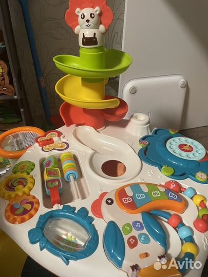 Детский развивающий столик