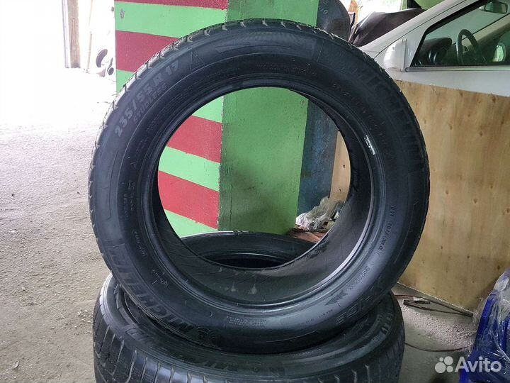 Michelin X-Ice 235/55 R17