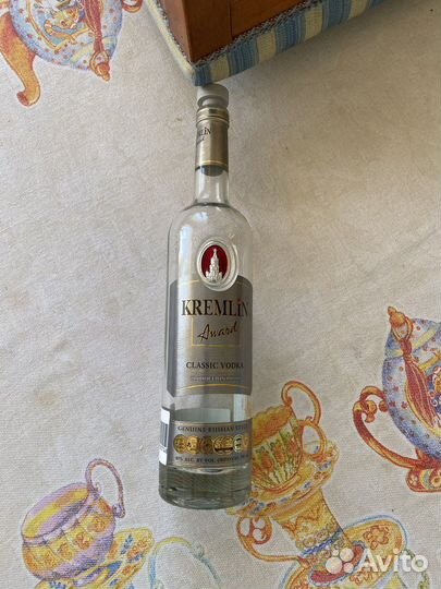 Бутылка из под водки Kremlin Award 0,7 л