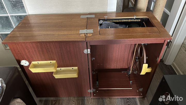 Швейная машина Подольск ножная