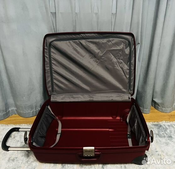 Чемодан samsonite
