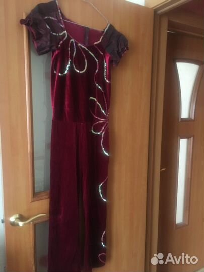 Комбинезон для фигурного катания для девочки